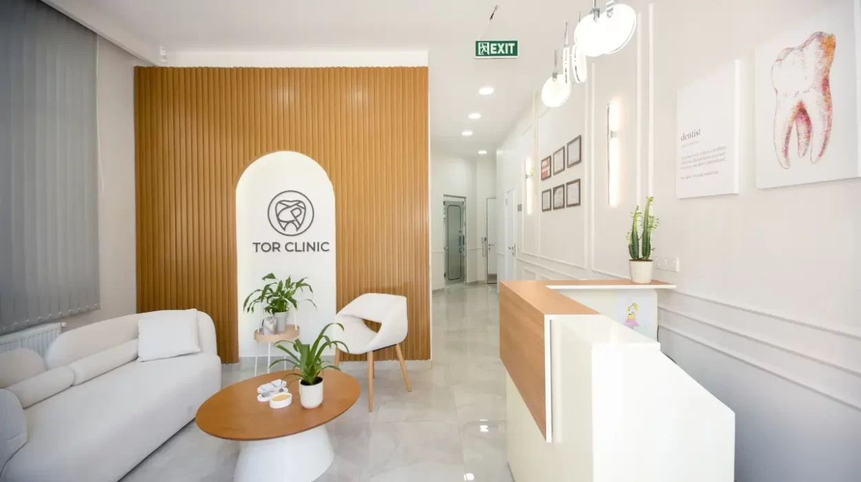 Dt. Dt. Cansu Tor- Tor Kliniğin Kadıköy'de hizmet veren diş hekimliğinin görselidir.