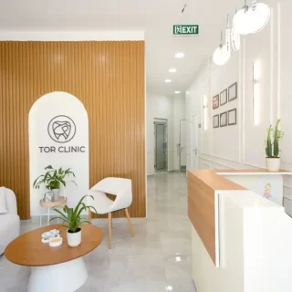 Dt. Dt. Cansu Tor- Tor Kliniğin Kadıköy'de hizmet veren diş hekimliğinin görselidir.