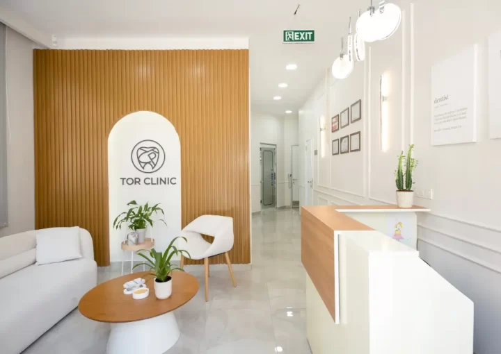 Dt. Dt. Cansu Tor- Tor Kliniğin Kadıköy'de hizmet veren diş hekimliğinin görselidir.